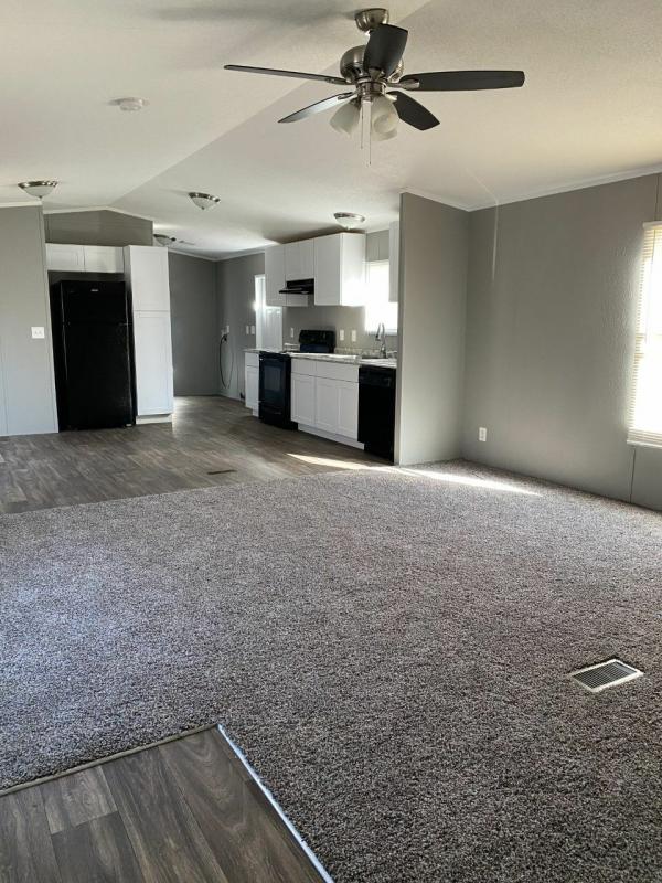 2004 FLEETWOOD Mobile Home For Rent