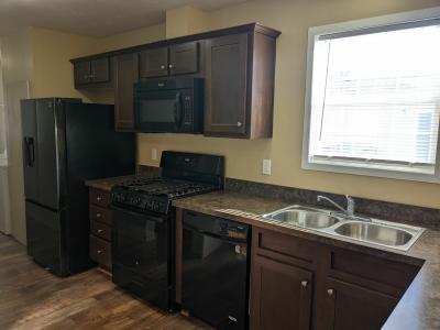 Mobile Home at 4129 Wellington Jackson, MI 49201