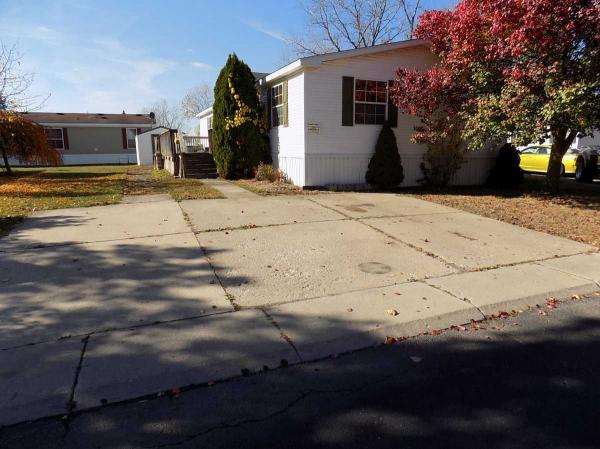 2001 Crystal Valley Mobile Home For Sale