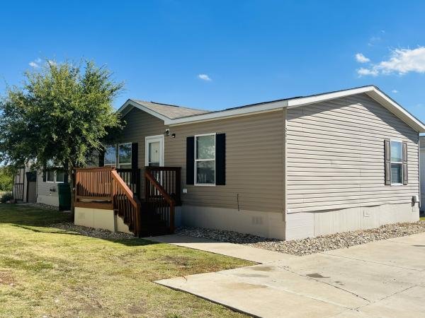 2012 CLAYTON HOMES Mobile Home For Sale
