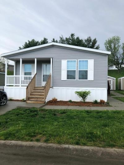 Mobile Home at 802 E County Line Rd, #318 Des Moines, IA 50320