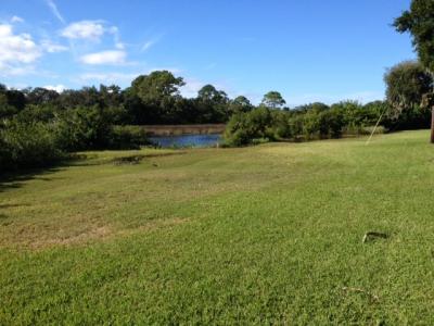 Photo 4 of 13 of home located at 2858 Red Oak Circle New Smyrna Beach, FL 32168