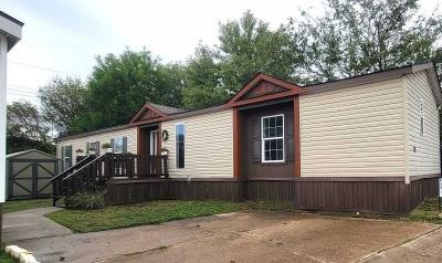 Mobile Home at 13979 Skyfrost Dr #72 Dallas, TX 75232