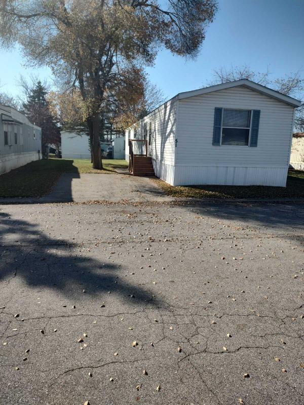 1994 Redman Mobile Home For Sale 10340 Midland Rd, Lot 51 Freeland, MI