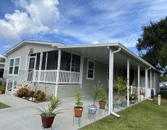 Photo 4 of 29 of home located at 36146 Plum Ave Grand Island, FL 32735