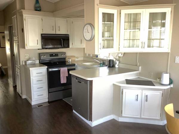 1991 Cavco Mobile Home For Rent