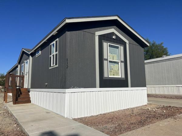 2022 Solitaire Mobile Home For Rent