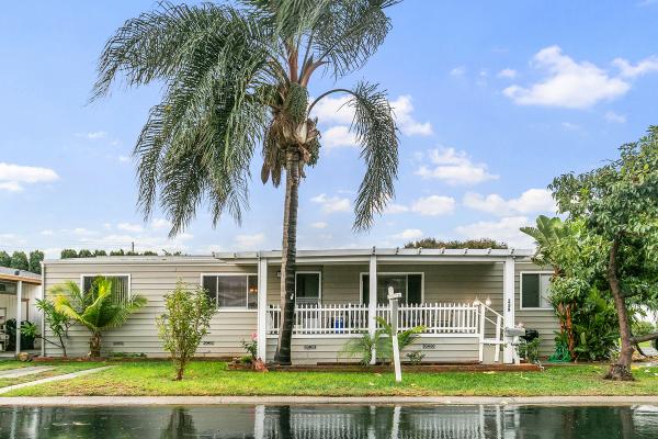 1976 Kingswood Mobile Home For Sale