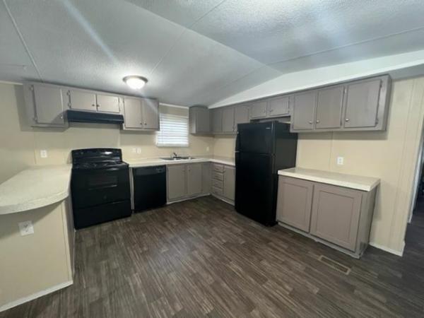2000 CLAYTON Mobile Home For Rent