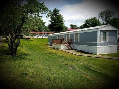Mobile Home at 807 Eastwood Circle Lot 77 Morristown, TN 37814
