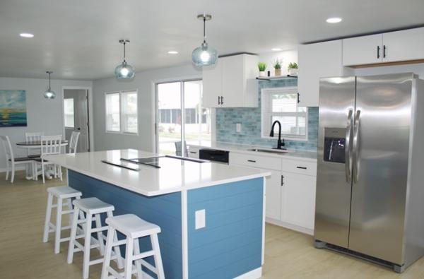 1979 Twin Lakes Mobile Home For Sale