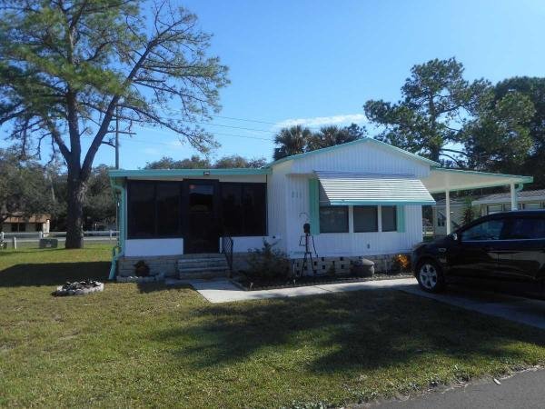 Photo 1 of 2 of home located at 211 Dahlia Fruitland Park, FL 34731