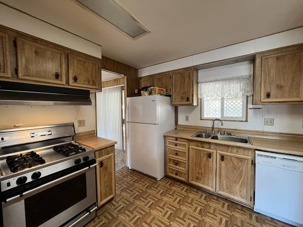1977 SKW Mobile Home For Sale