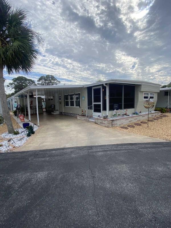 Photo 1 of 2 of home located at 1919 Buccaneer Drive Lot 61 Sarasota, FL 34231