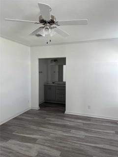 Photo 5 of 15 of home located at 88 Cottonwood Lane Naples, FL 34112