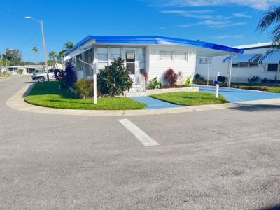 Lake Haven Mobile Home Park in Dunedin, FL | MHVillage