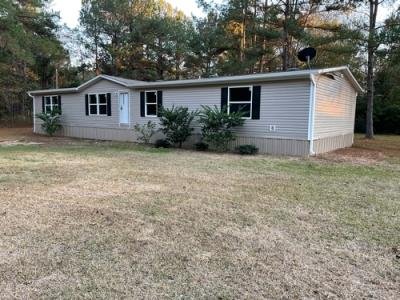 Mobile Home at 46 Verious Lewis Ln Silver Creek, MS 39663