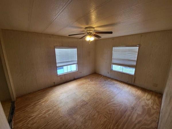 1980  Mobile Home For Sale