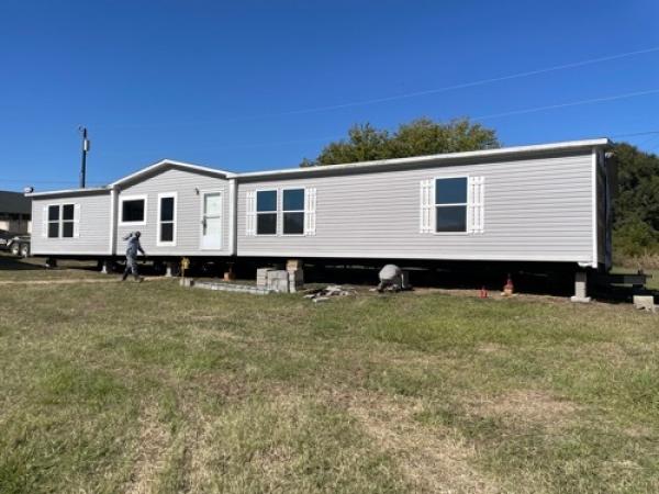 2017 BREEZE II 38SSP28764AH17 Mobile Home For Sale