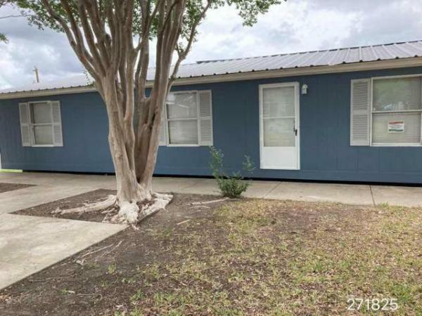 1997 CLAYTON Mobile Home For Sale