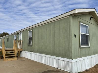 Mobile Home at 605 N 20th St, Lot 64 Slaton, TX 79364