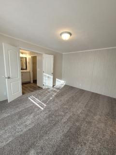 Photo 6 of 11 of home located at 10874 Iowa Plaza #175 Omaha, NE 68142