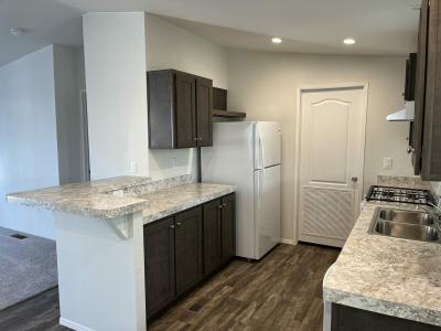 Photo 4 of 8 of home located at 12550 East Carson Street, Sp 86 Hawaiian Gardens, CA 90716