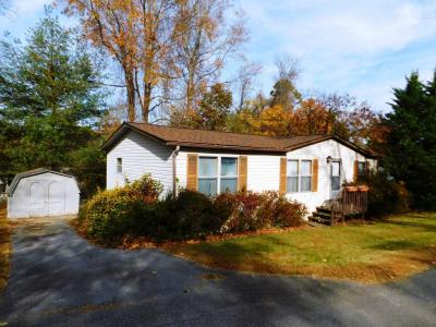 Mobile Home at 22 Outer Park Dr. Hendersonville, NC 28792