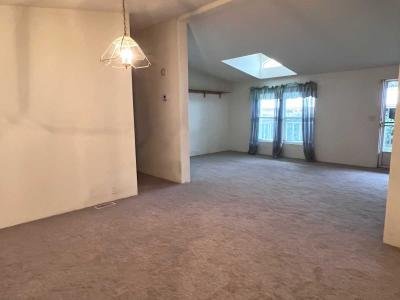 Mobile Home at 581 N. Crawford Ave #142 Dinuba, CA 93618