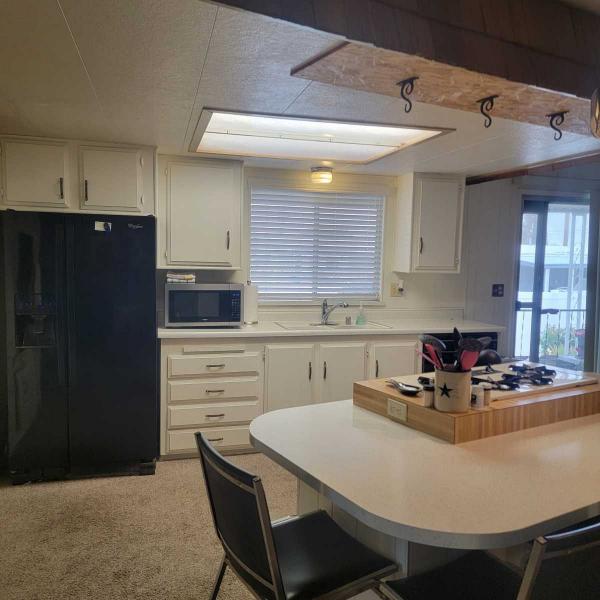 Senior Retirement Living 1973 Lancer Mobile Home For Sale in Alta