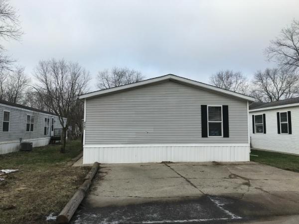 1999 Four Seasons Mobile Home For Sale