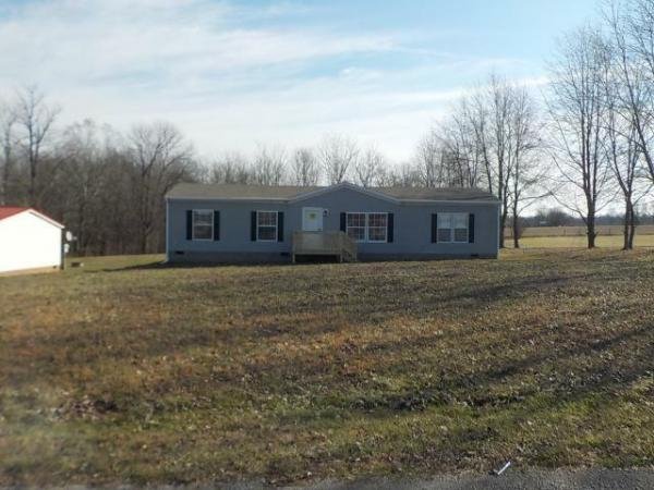Photo 1 of 2 of home located at  214 BENT CREEK DR Smiths Grove, KY 42171