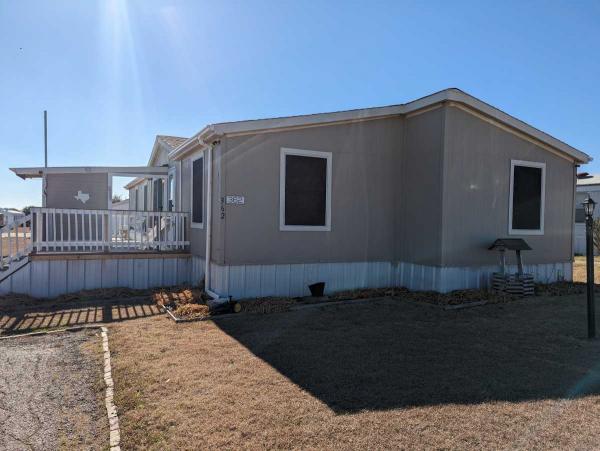 1998 Oakwood Mobile Home For Sale