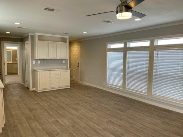 2022 Oak Creek Mobile Home For Rent