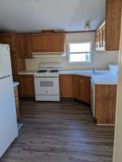 Photo 2 of 6 of home located at 1579 Briarwood Drive Adrian, MI 49221