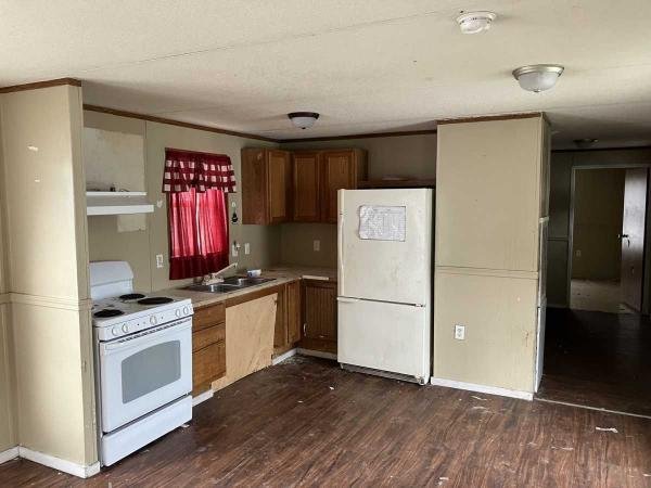 2005 Waver Mobile Home For Sale