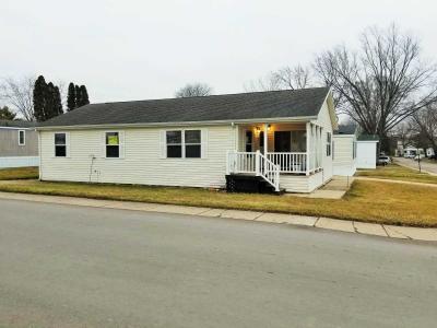 Childs Lake Estates Mobile Home Park in Milford, MI | MHVillage