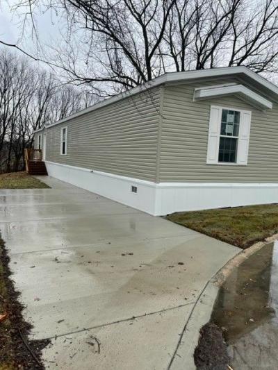 Mobile Home at 2464 E. 29th Rd., Lot# 031 Seneca, IL 61360