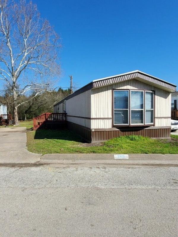 1994 CMH Mobile Home For Rent