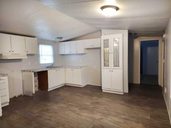 2001  Mobile Home For Sale