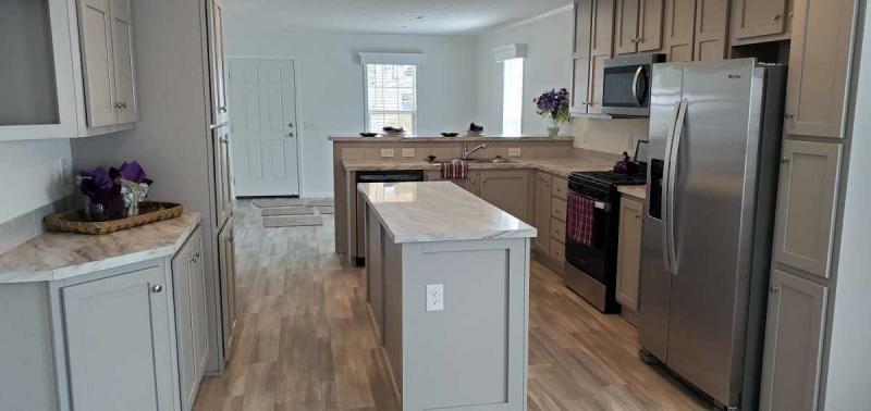 View 313 Kingsway Dr