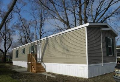 Mobile Home at 257 West Woodside Holland, OH 43528