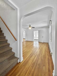 Photo 2 of 25 of home located at 69 Mcarthur Rd Latham, NY 12110