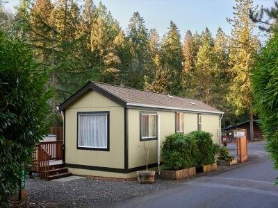Mobile Home at 32700 SE Leewood Ln, Spc. Rv10 Boring, OR 97009