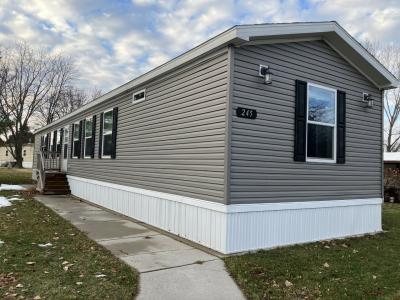 Bridgeview Gardens Mobile Home Park in Neenah, WI | MHVillage