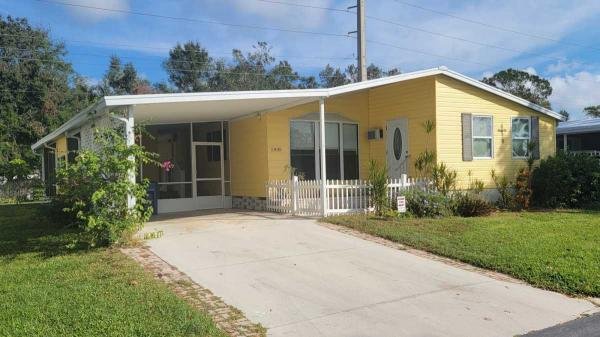 Photo 1 of 2 of home located at 5935 Camelot Dr N Sarasota, FL 34233