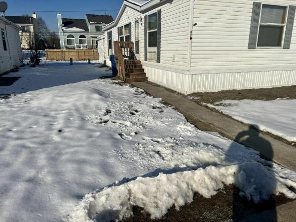 2001 REDMAN Mobile Home For Sale