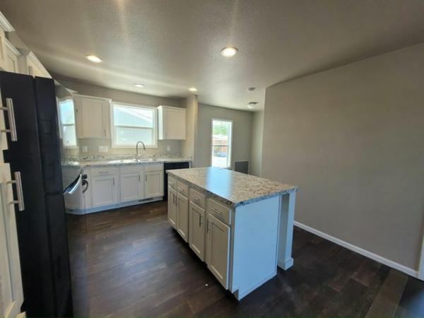 2022 Clayton - Buckeye AZ Mobile Home For Rent