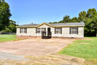 Mobile Home at 96 Childersburg Fayetteville Hwy Childersburg, AL 35044