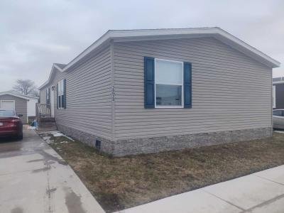 Mobile Home at 38028 Chilver Ave Clinton Township, MI 48038
